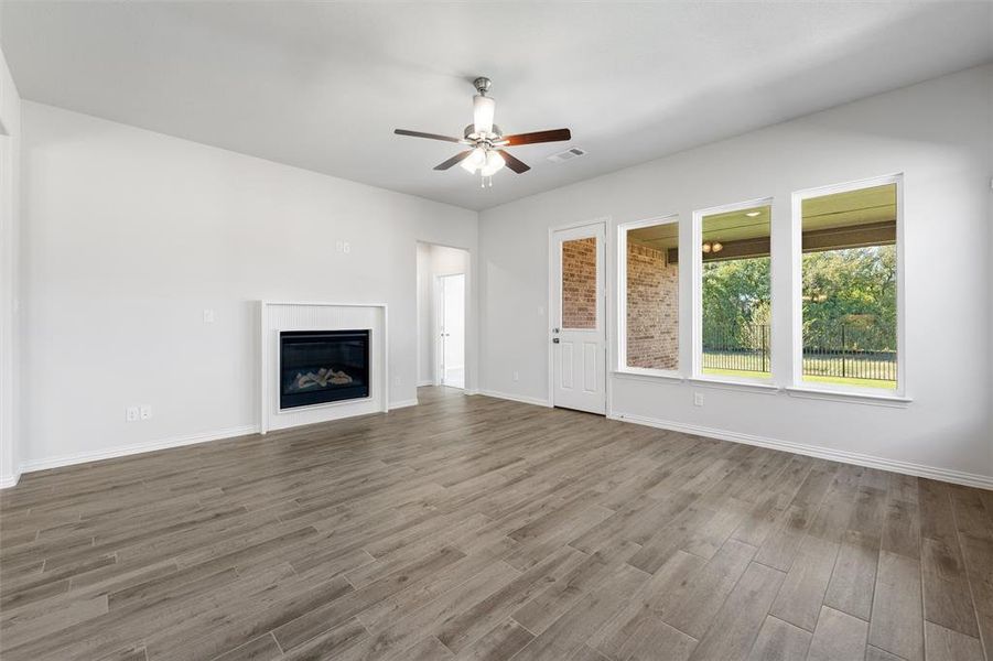 Spacious, unfurnished interior of a new home in Morningstar, Aledo (Image 31).