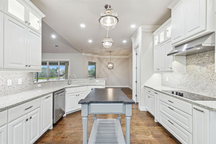 Furnished interior view inside a new home in , Granbury (Image 10). Furnished interior view inside a new home in , Granbury (Image 10).