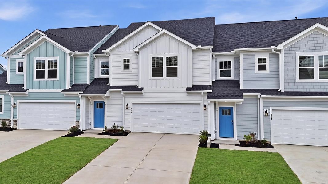 Highly desirable exterior with refined craftsmanship in a reputable neighborhood Highly desirable exterior with refined craftsmanship in a reputable neighborhood