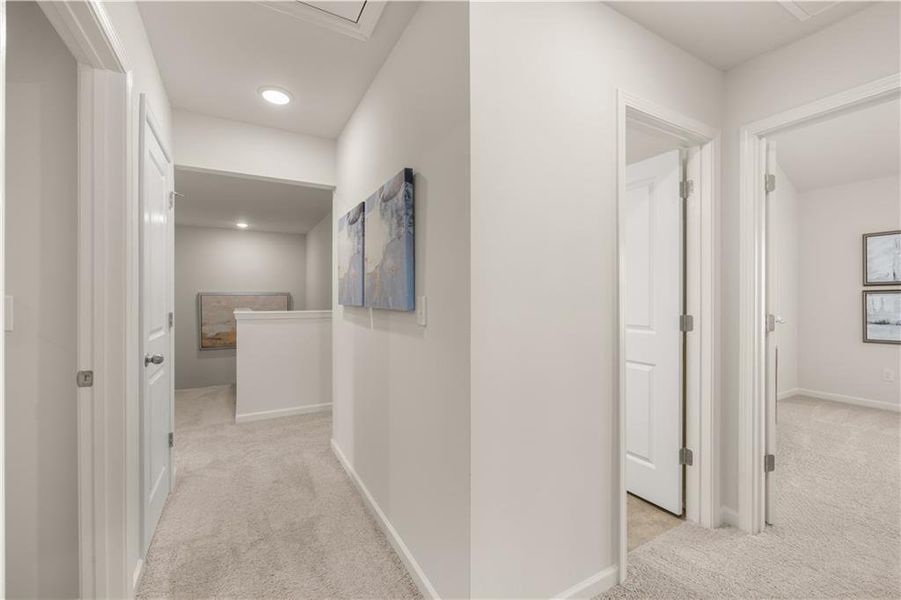 Spacious, unfurnished interior of a new home in Alcovy Village, Lawrenceville (Image 25).