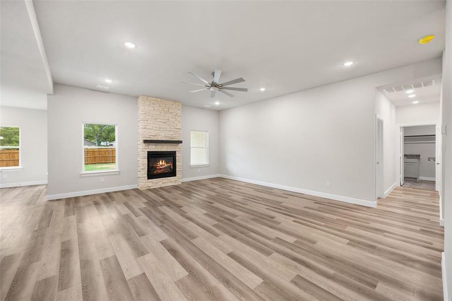 Spacious, unfurnished interior of a new home in , Fort Worth (Image 34).
