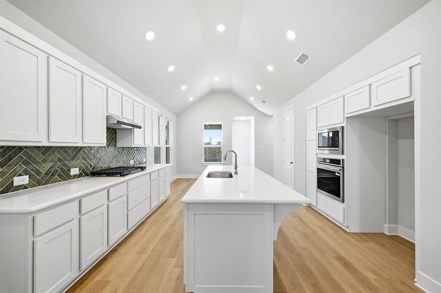 Furnished interior view inside a new home in Heritage Ranch: 40ft. lots, Sherman (Image 4). Furnished interior view inside a new home in Heritage Ranch: 40ft. lots, Sherman (Image 4).