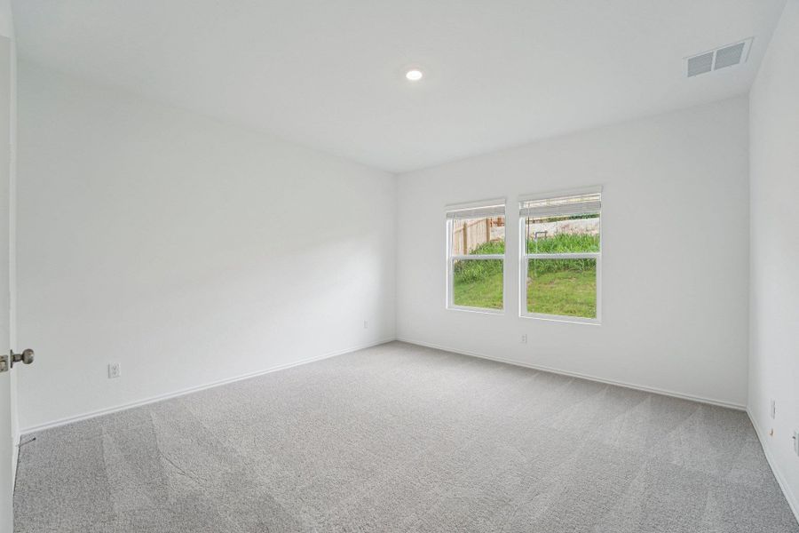 Spacious, unfurnished interior of a new home in Clayton Ranch, Copperas Cove (Image 22).