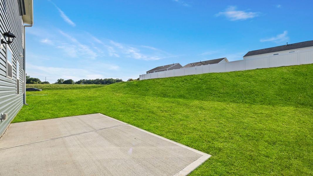 Exterior details and patio area of a home in Sage Grove, Lyman (Image 3).