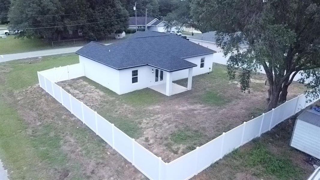 Exterior details and patio area of a home in , Ocala (Image 14).