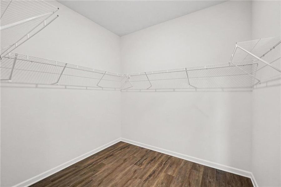 Spacious, unfurnished interior of a new home in Villages at Cedar Hill, Dallas (Image 18).