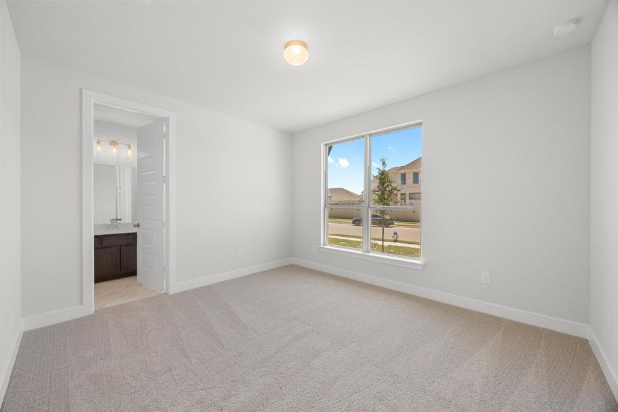 Representative image. Features, selections and colors may vary.