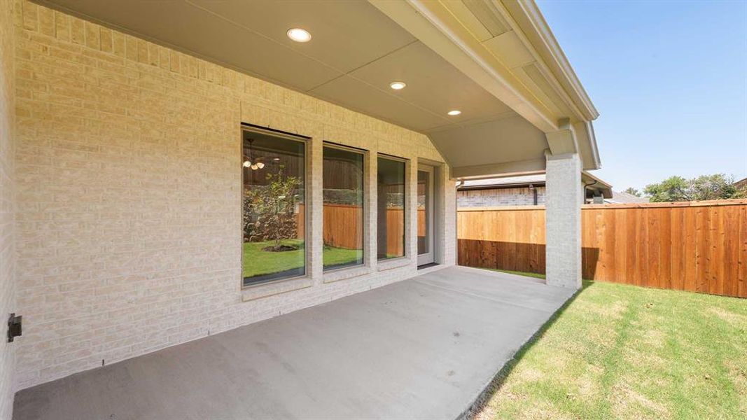 Spacious, unfurnished interior of a new home in The Heights At Uptown Celina 50', Celina (Image 10). Spacious, unfurnished interior of a new home in The Heights At Uptown Celina 50', Celina (Image 10).