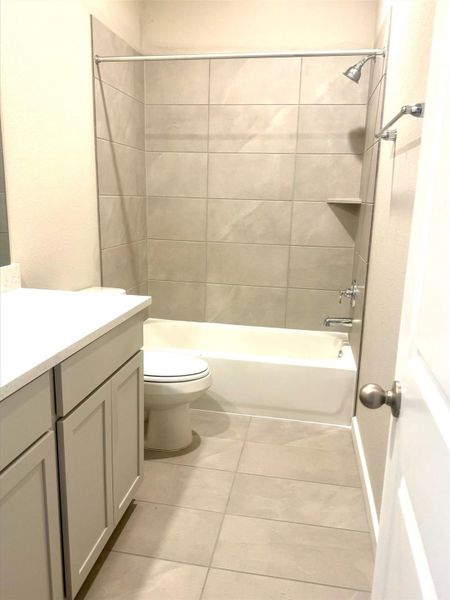 Furnished interior view inside a new home in River Ranch Trails, Dayton (Image 7). Furnished interior view inside a new home in River Ranch Trails, Dayton (Image 7).