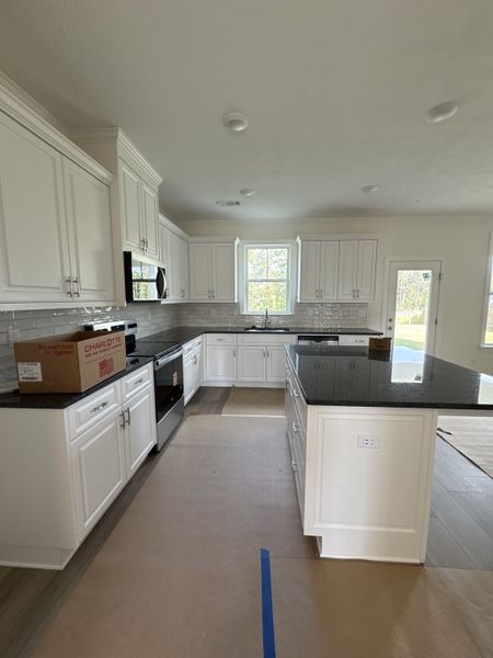 Furnished interior view inside a new home in Tillery Park, Grovetown (Image 12).