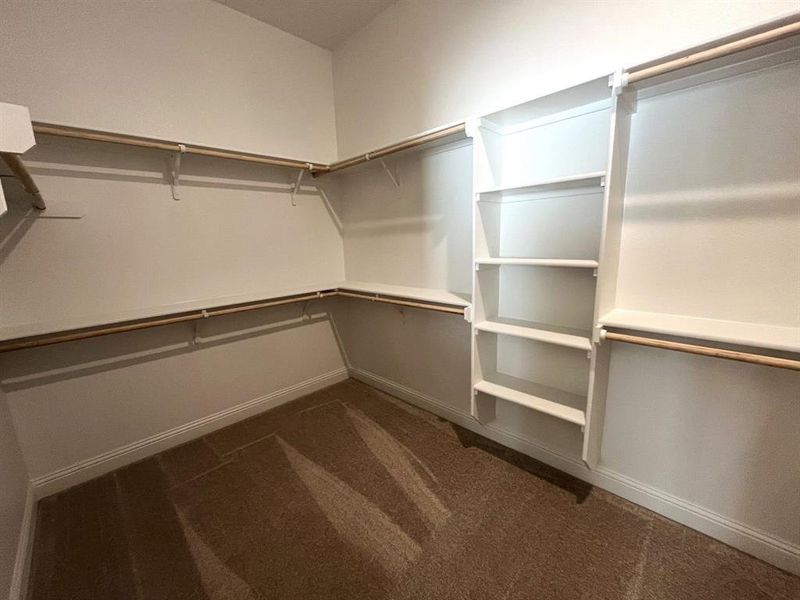 Spacious, unfurnished interior of a new home in Abe’s Landing, Granbury (Image 8). Spacious, unfurnished interior of a new home in Abe’s Landing, Granbury (Image 8).