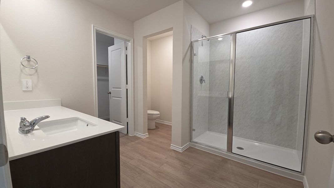 Furnished interior view inside a new home in Wildwood, Royse City (Image 10).