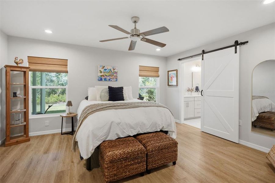 Furnished interior view inside a new home in , Spring Hill (Image 31).