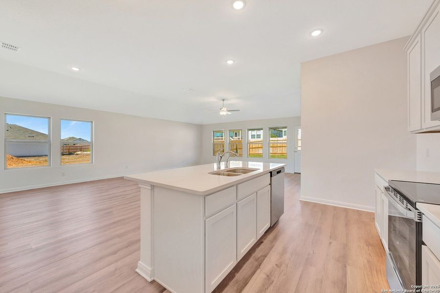 Furnished interior view inside a new home in Greenspoint Heights, Seguin (Image 10). Furnished interior view inside a new home in Greenspoint Heights, Seguin (Image 10).