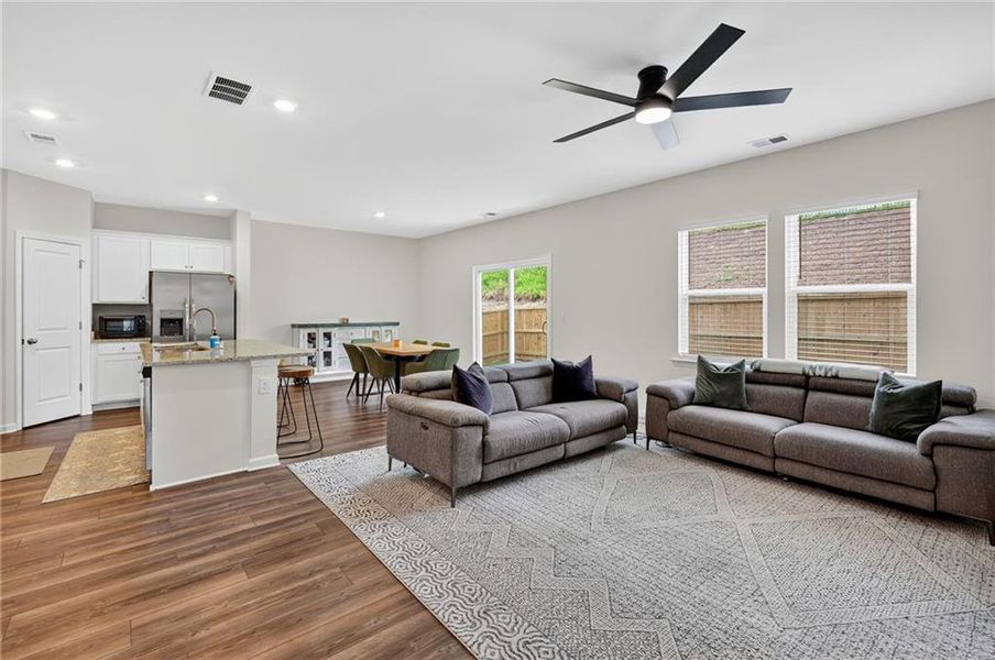 Furnished interior view inside a new home in , Union City (Image 6).