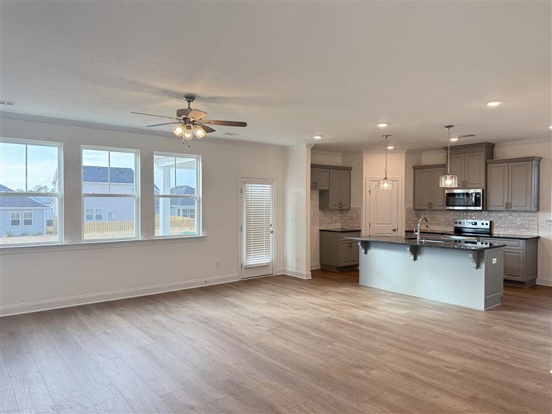 Spacious, unfurnished interior of a new home in Windsor, North Augusta (Image 11).