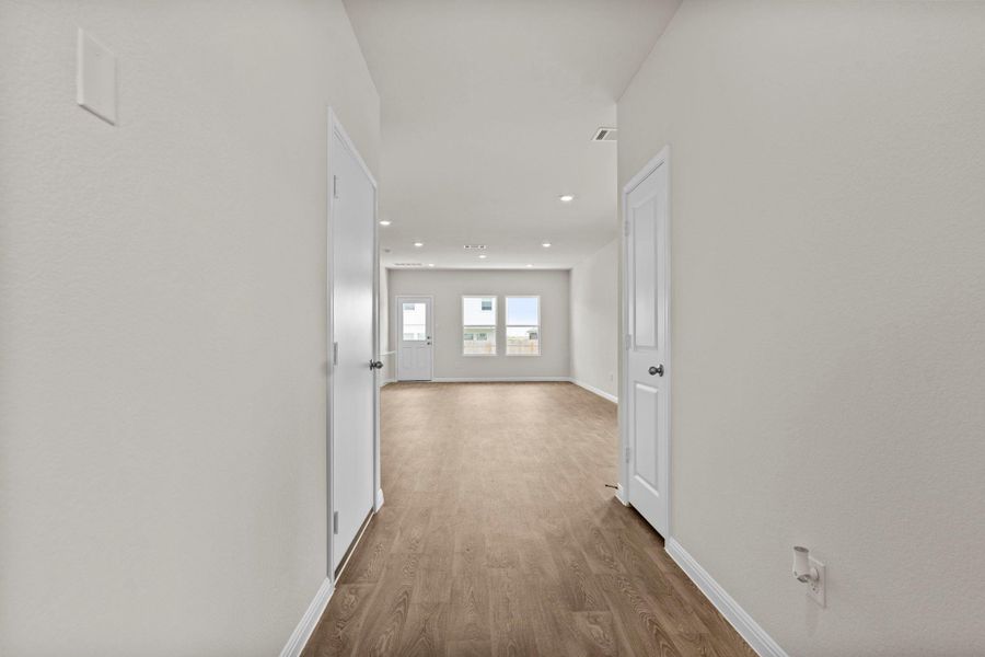 Spacious, unfurnished interior of a new home in Whisper South, San Marcos (Image 16).