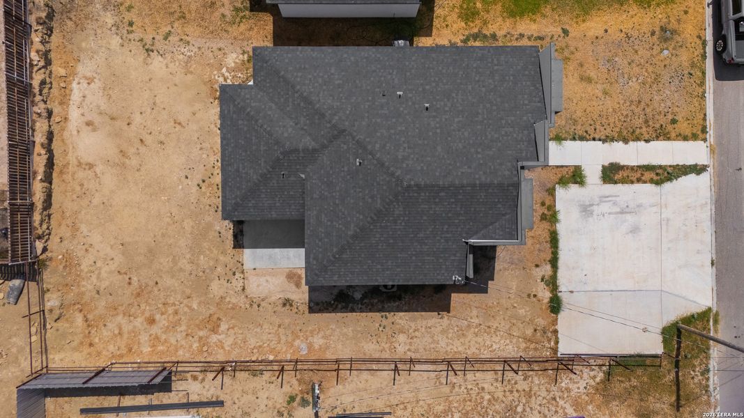 Image 33 of a home in .