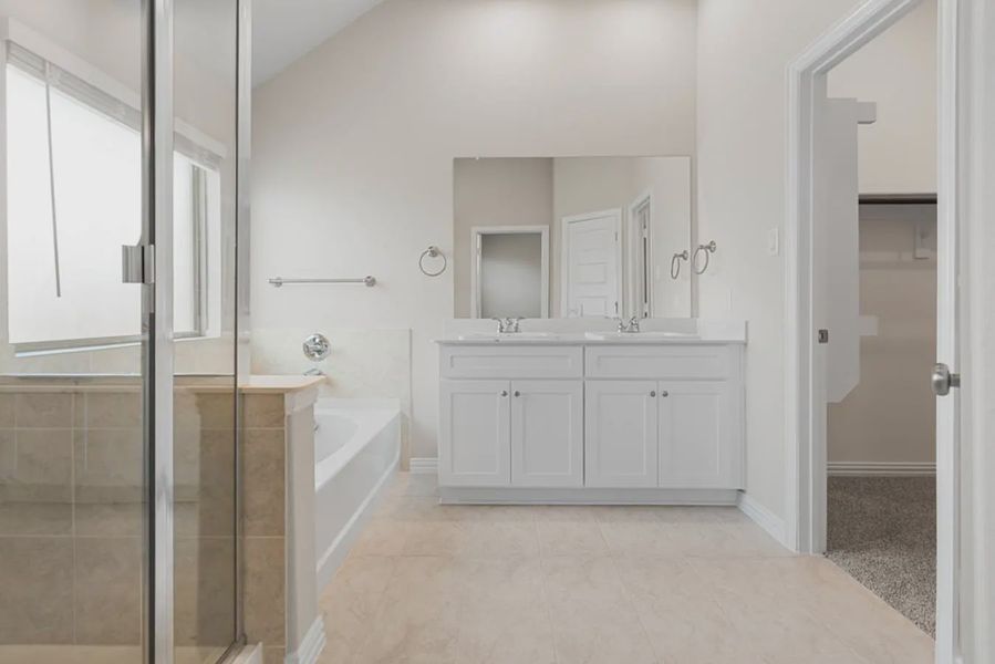 Representative furnished interior of a home built from the Chicago by Chesmar Homes in Solterra Texas, Mesquite (Image 4). Representative furnished interior of a home built from the Chicago by Chesmar Homes in Solterra Texas, Mesquite (Image 4).