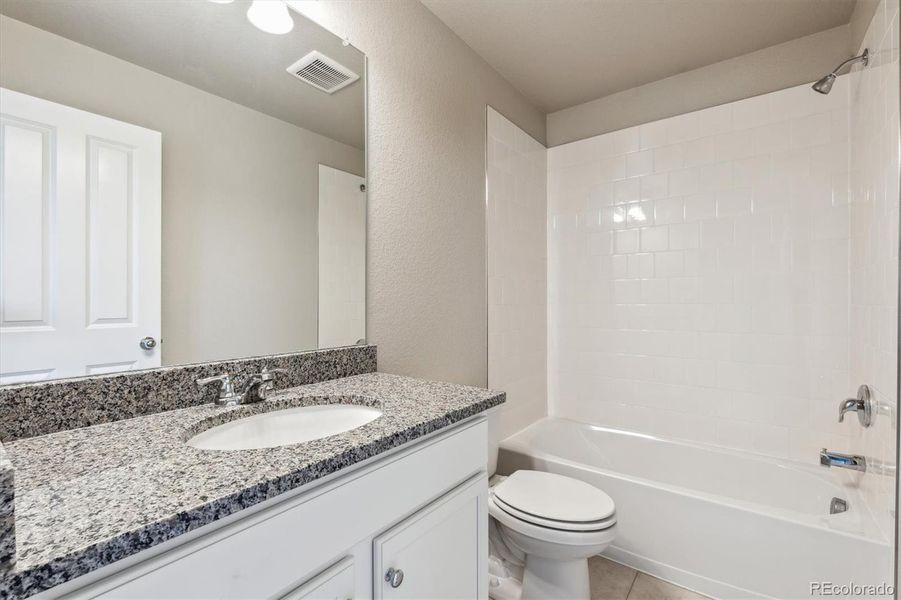 Furnished interior view inside a new home in Pintail Commons at Johnstown Village, Johnstown (Image 5).