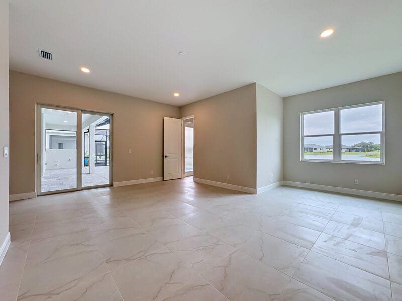Spacious, unfurnished interior of a new home in River Preserve Estates, Parrish (Image 46).