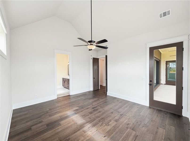 Spacious, unfurnished interior of a new home in , Rydal (Image 38).