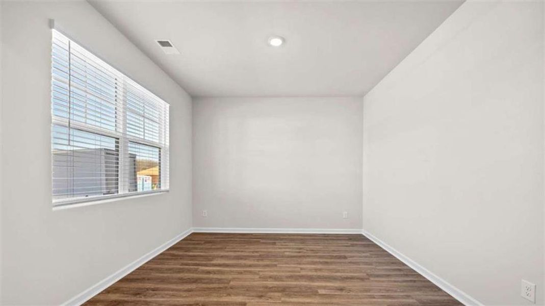 Spacious, unfurnished interior of a new home in Poplar Preserve, Newnan (Image 15).