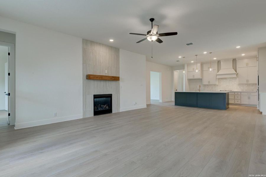 Spacious, unfurnished interior of a new home in Megan's Landing, Castroville (Image 10).