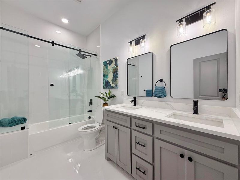 Furnished interior view inside a new home in , Fort Worth (Image 19).