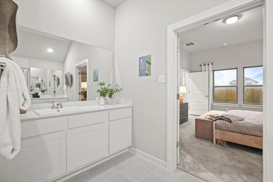 Furnished interior view inside a new home in Trinity Ranch, Elgin (Image 9).