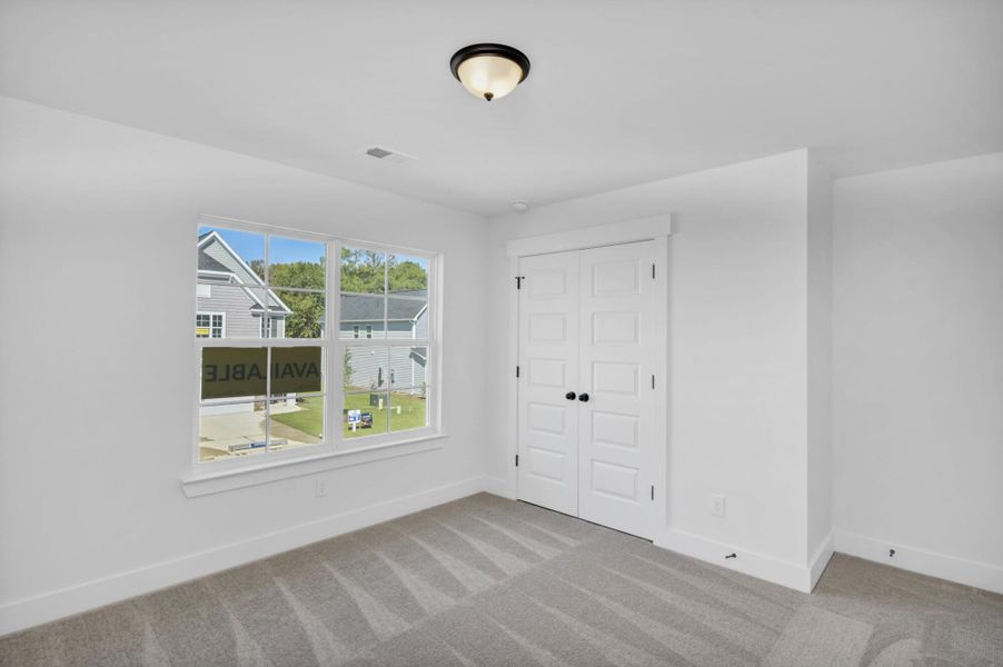 Spacious, unfurnished interior of a new home in Ashton Lakes, Lexington (Image 37).