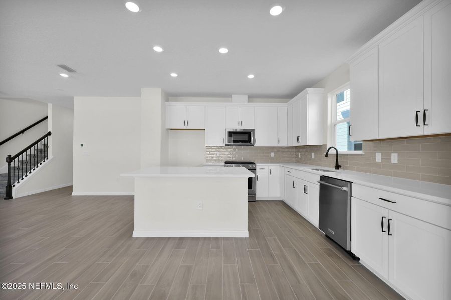 Furnished interior view inside a new home in Murray Farms, Middleburg (Image 10).