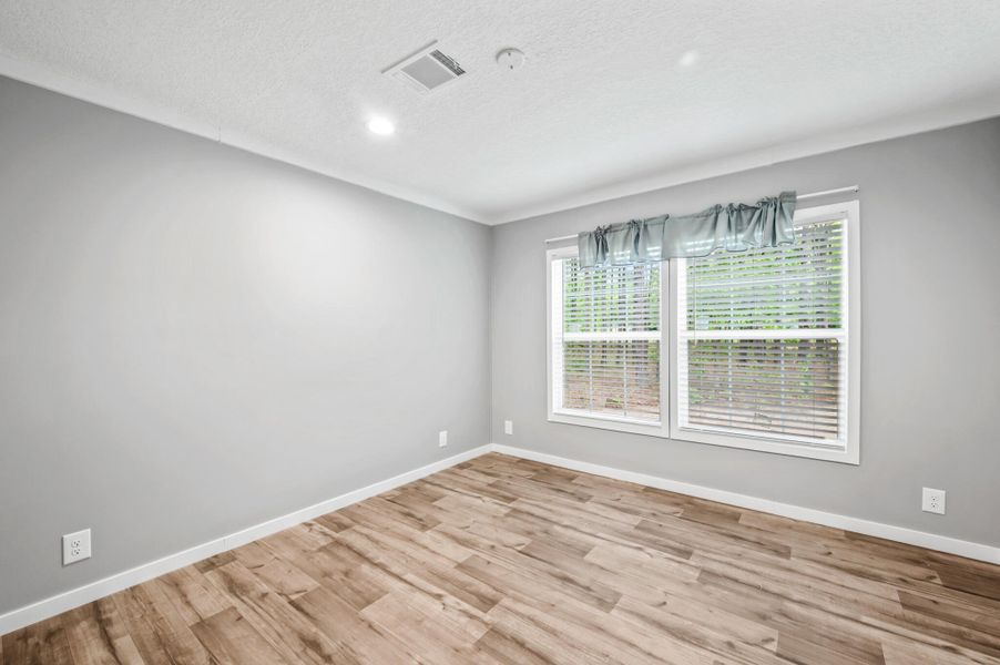Spacious, unfurnished interior of a new home in , Eutawville (Image 24).