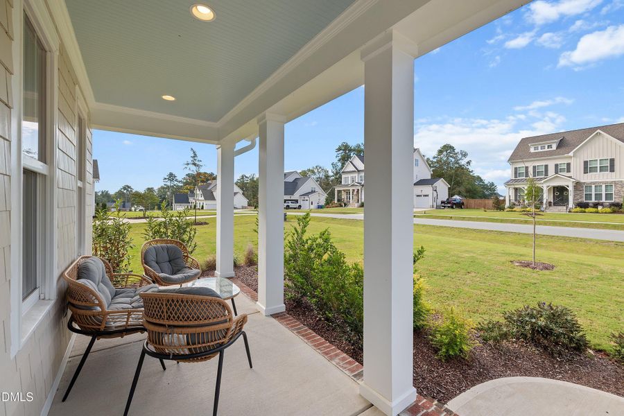 05-807 Crimson_7438 05-807 Crimson_7438