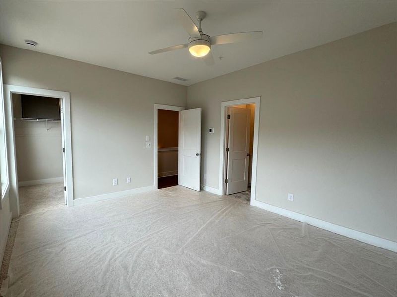 Spacious, unfurnished interior of a new home in , Alpharetta (Image 9). Spacious, unfurnished interior of a new home in , Alpharetta (Image 9).