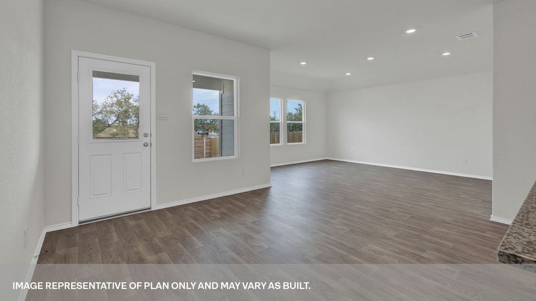 Spacious, unfurnished interior of a new home in Arroyo Ranch, Seguin (Image 17). Spacious, unfurnished interior of a new home in Arroyo Ranch, Seguin (Image 17).