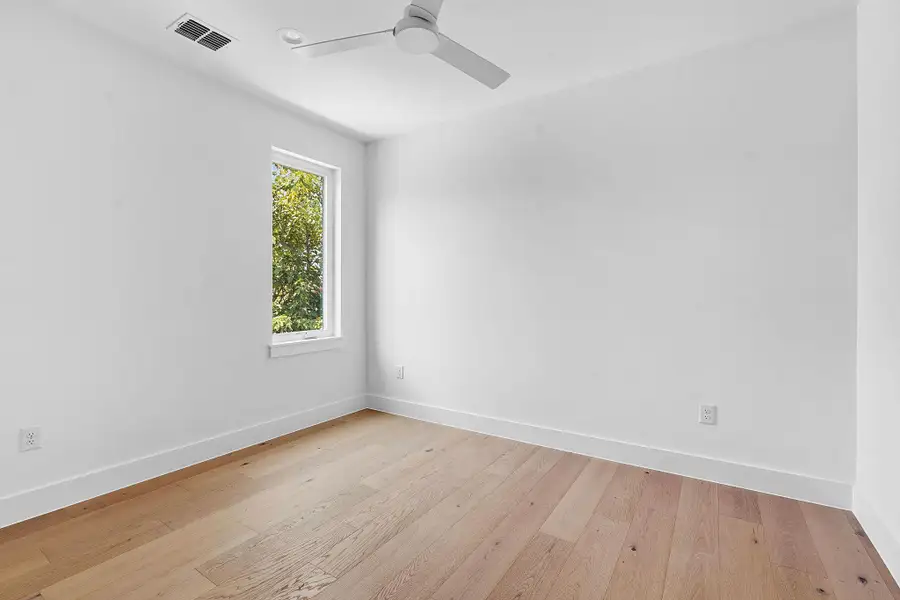 Spacious, unfurnished interior of a new home in , Austin (Image 20). Spacious, unfurnished interior of a new home in , Austin (Image 20).