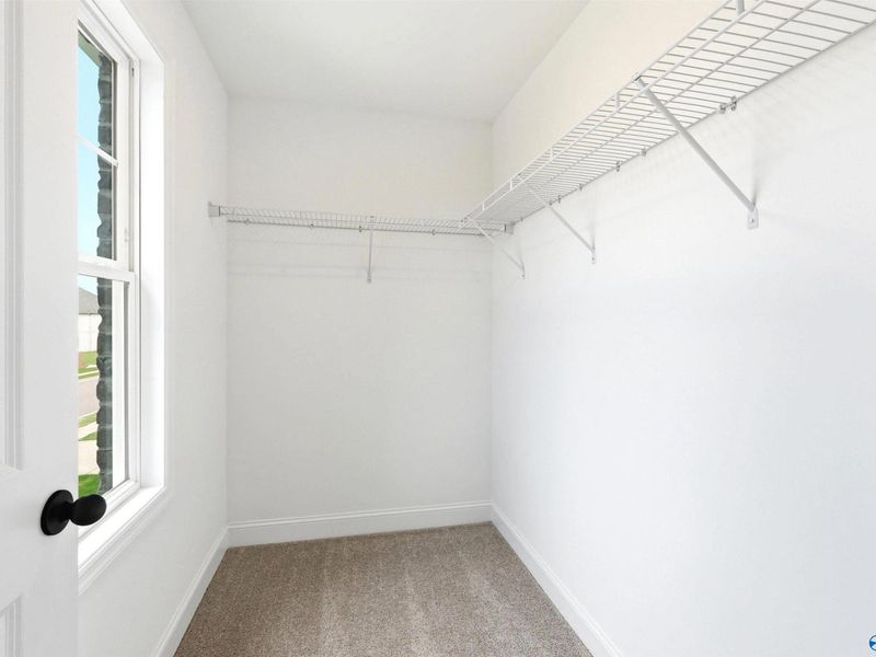 Spacious, unfurnished interior of a new home in Bailey Park, Fayetteville (Image 19).
