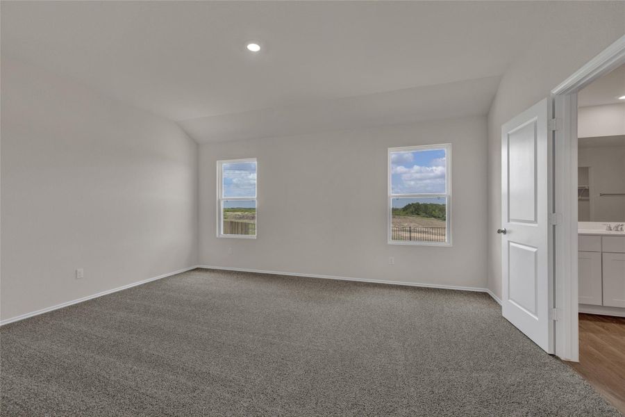 Spacious, unfurnished interior of a new home in Bollinger, Maxwell (Image 26).