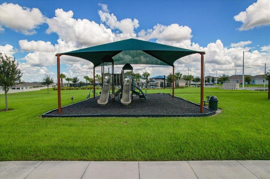 Community amenities in Eden Hills, Lake Alfred (Image 48).