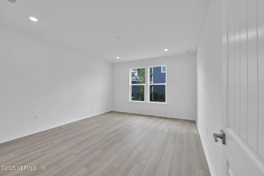 Spacious, unfurnished interior of a new home in Del Webb Nocatee, Ponte Vedra (Image 30).