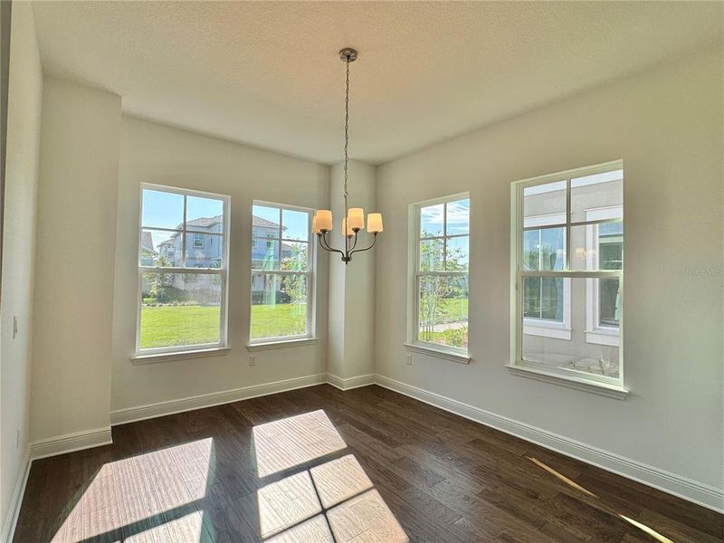 Spacious, unfurnished interior of a new home in , Orlando (Image 37).