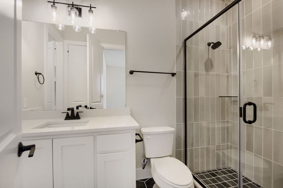 794 White Sage - Full Bathroom 794 White Sage - Full Bathroom