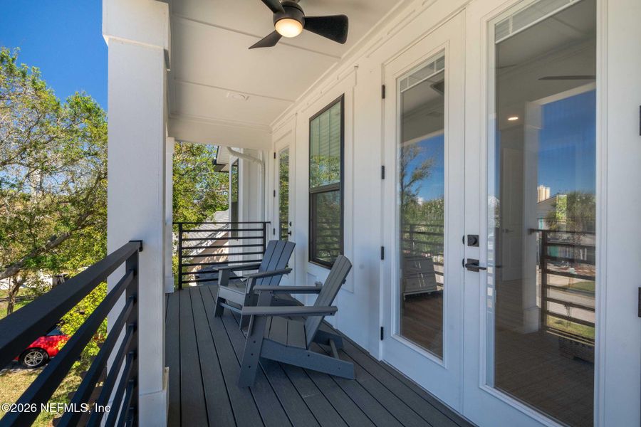 Exterior details and patio area of a home in , Jacksonville Beach (Image 35).