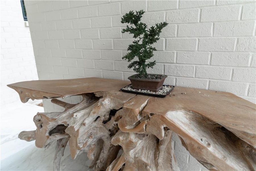 Image 84 of a home in .