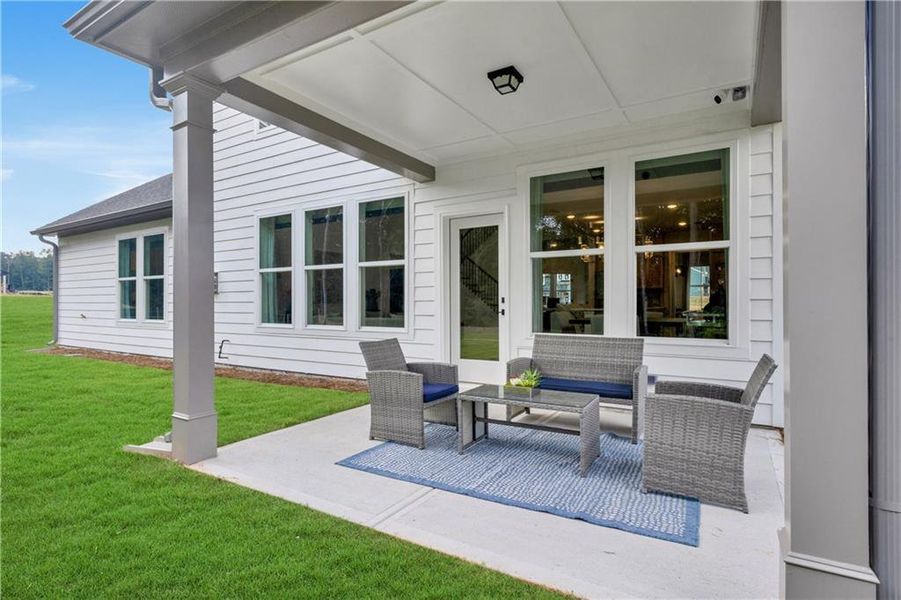 Exterior details and patio area of a home in Pickens Bluff, Hiram (Image 3).