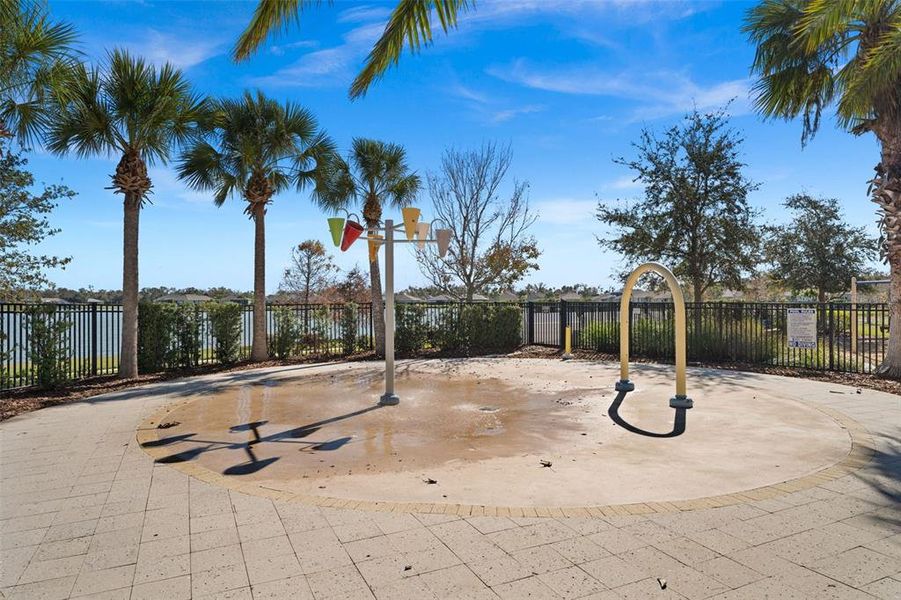 Community amenities in , Palmetto (Image 36).