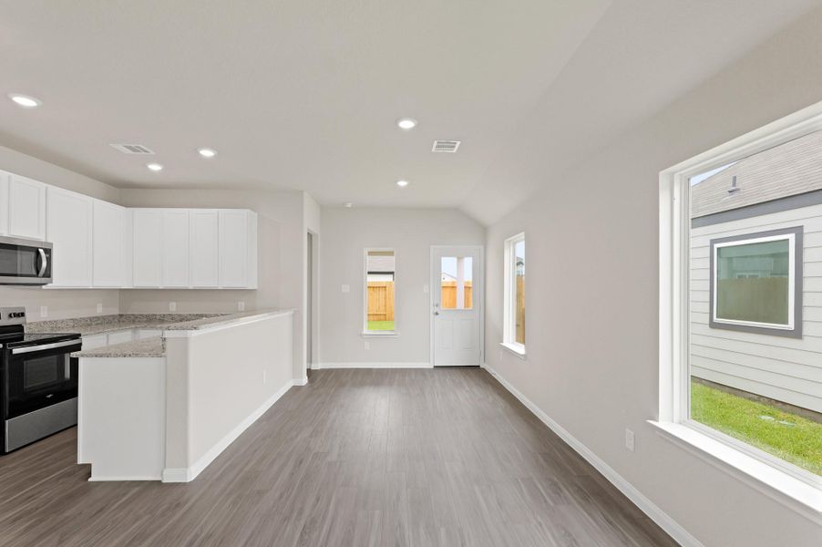 Image 12 of a home in Wayside Village. Image 12 of a home in Wayside Village.