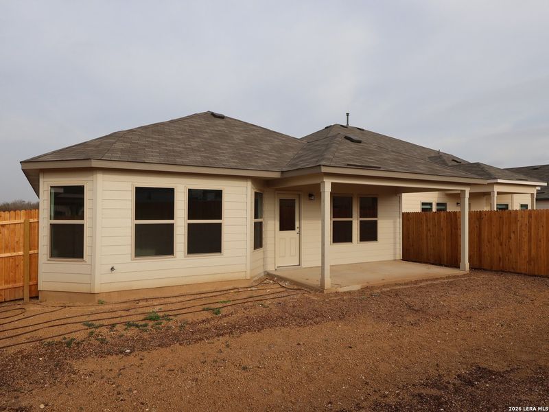 Exterior details and patio area of a home in Agave, San Antonio (Image 4).