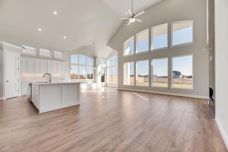 Spacious, unfurnished interior of a new home in Park Trails, Forney (Image 22). Spacious, unfurnished interior of a new home in Park Trails, Forney (Image 22).